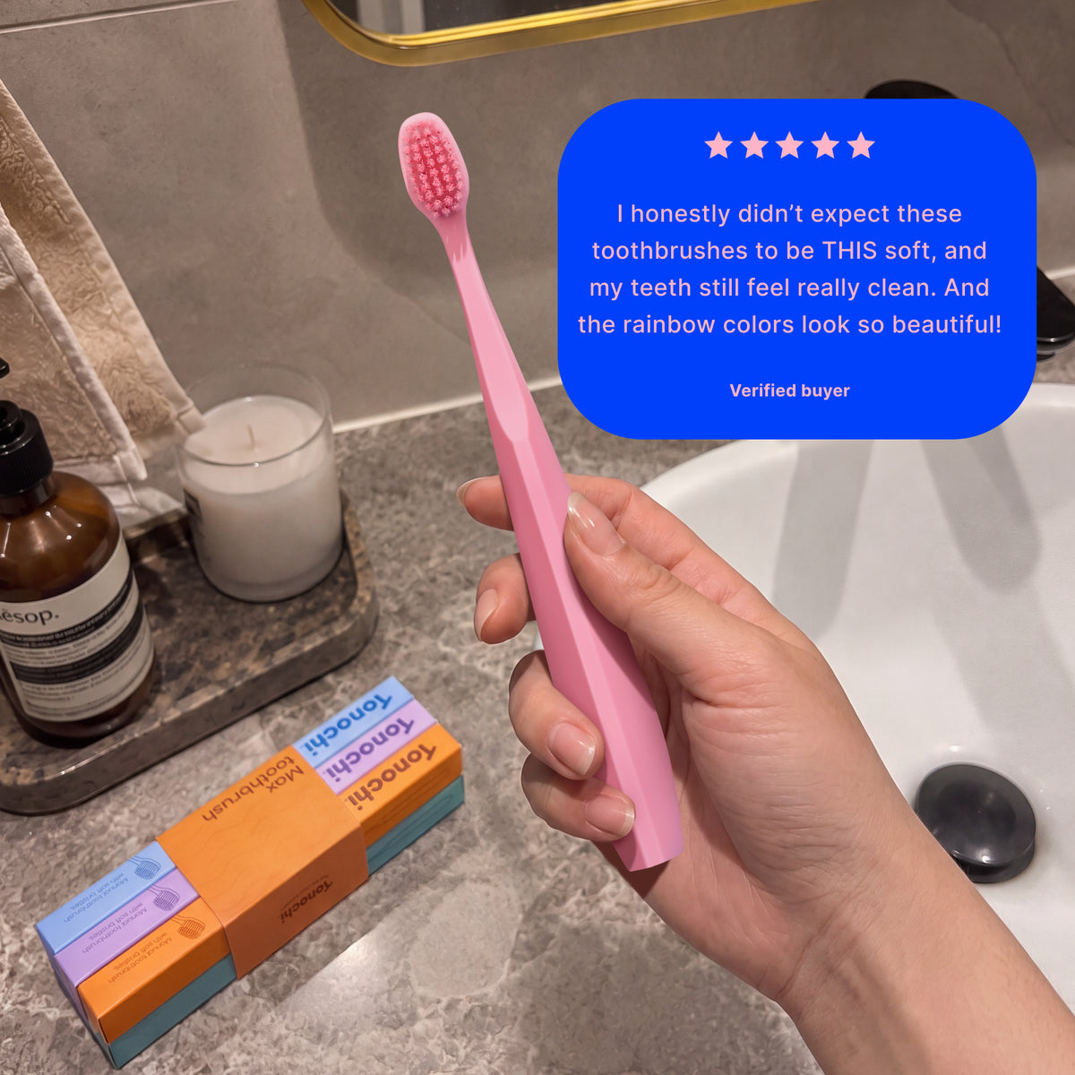 Max Adult Toothbrush (Rainbow Mix)