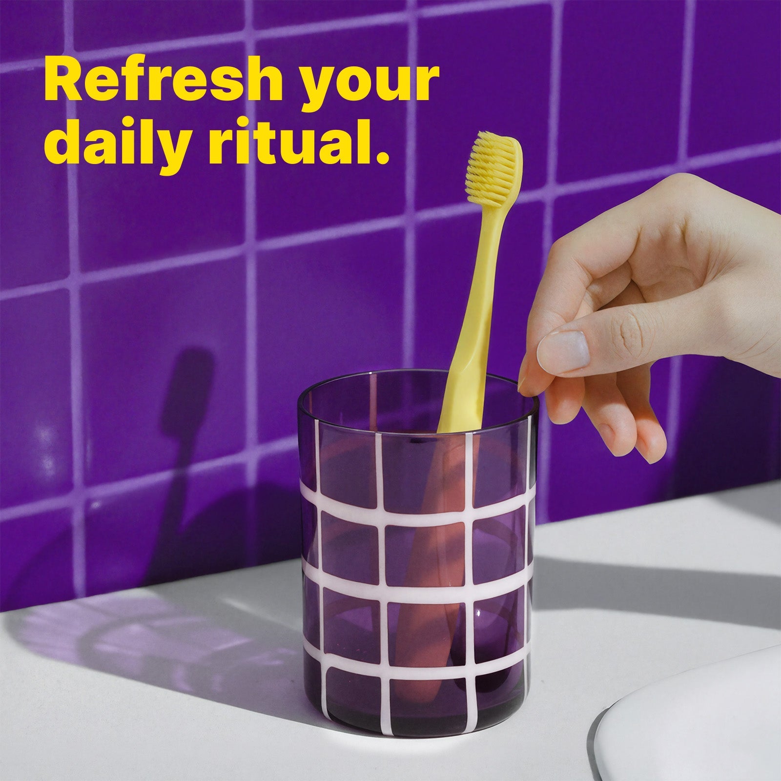 Max Adult Toothbrush (Yellow)